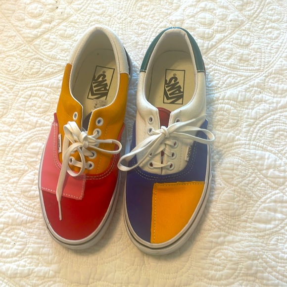 Vans Shoes - VANS Old Skool 70’s Inspired Colorblock Lace Up Shoes NWOT